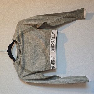 Gymshark Seamless Long Sleeve Crop Top M Logo Band Workout Gym Shirt